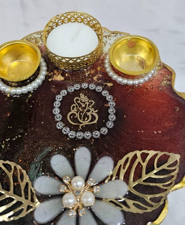 Handmade Resin Plate with Floral Decoration and Candle Holder