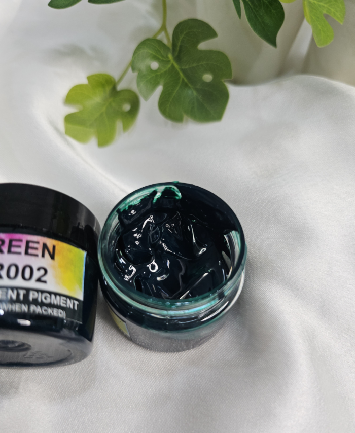 Opaque resin pigment in Green jar for epoxy, resin art, and DIY crafts – 20g