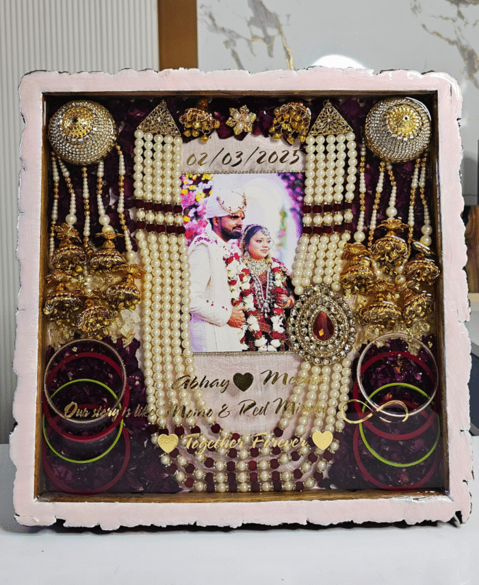 Customized varmala & photo preservation in resin