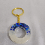 Resin glitter-style Keyring Letter O