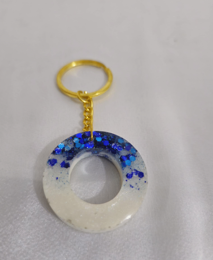 Resin glitter-style Keyring Letter O