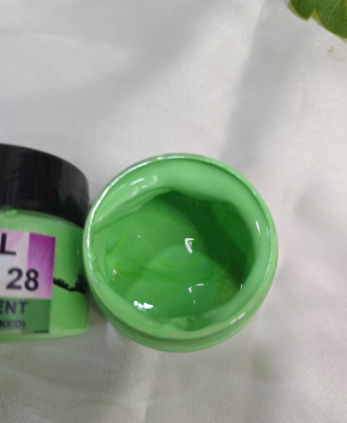 Opaque resin pigment in Pastel Green for epoxy, resin art, and DIY crafts – 20g