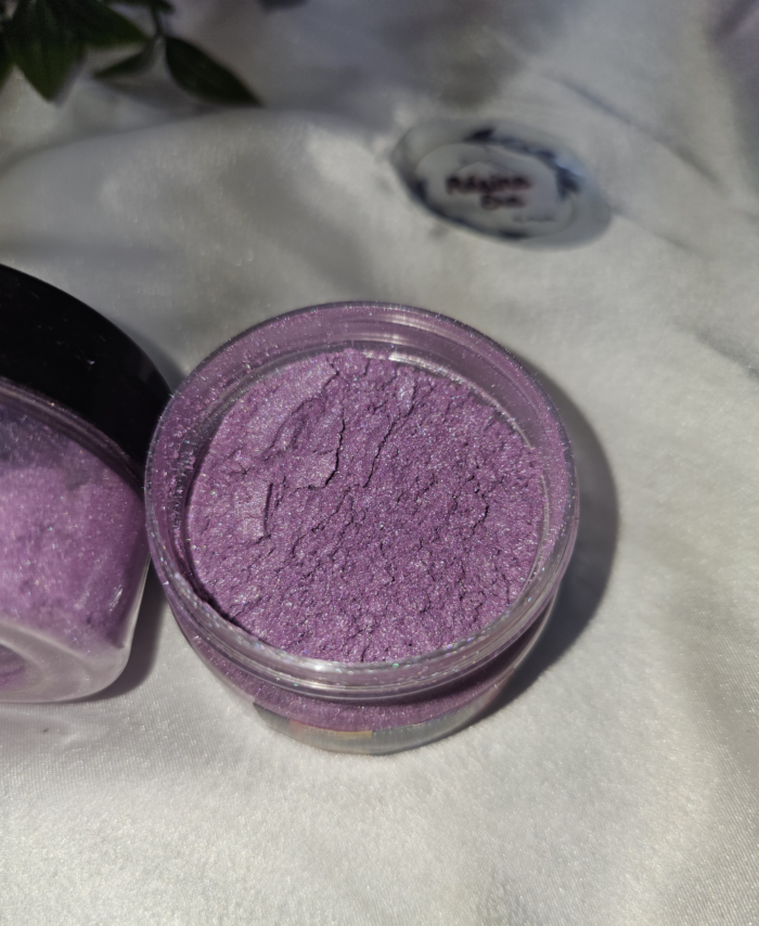 Lavander Pearl Mica Powder Pigment jar for resin art, epoxy, soap and candle making—vibrant metallic Lavander pigment