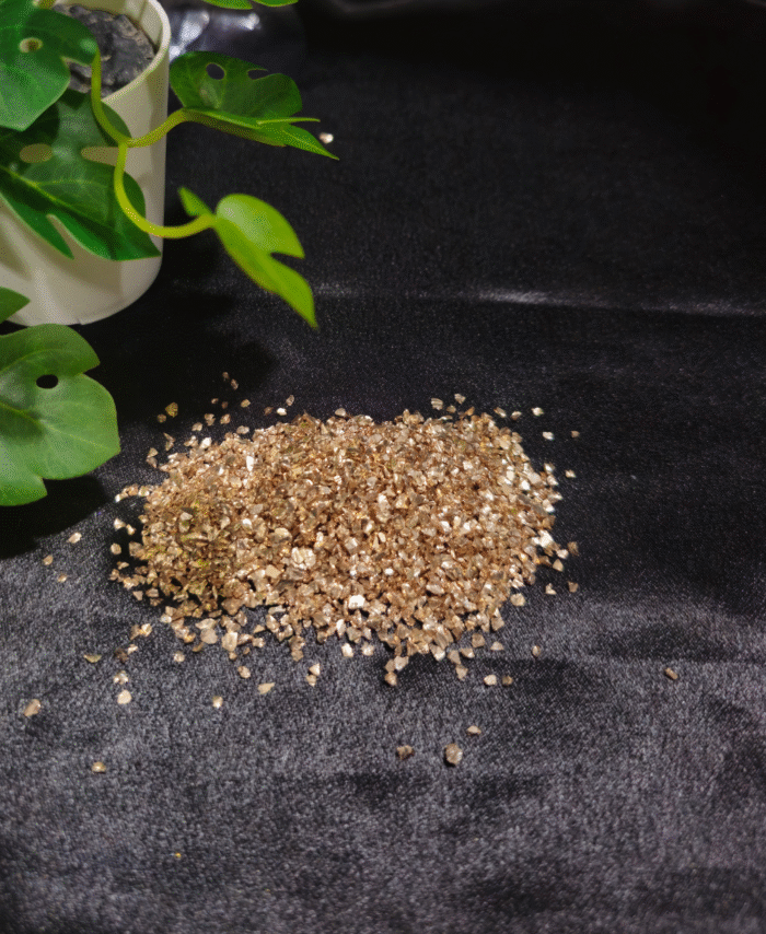 Metallic crystal granules for resin art and craft decoration