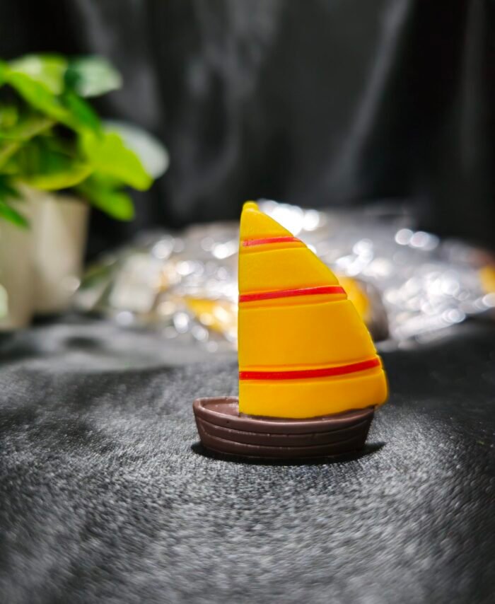 Miniature boat used for resin art and miniature diorama decoration