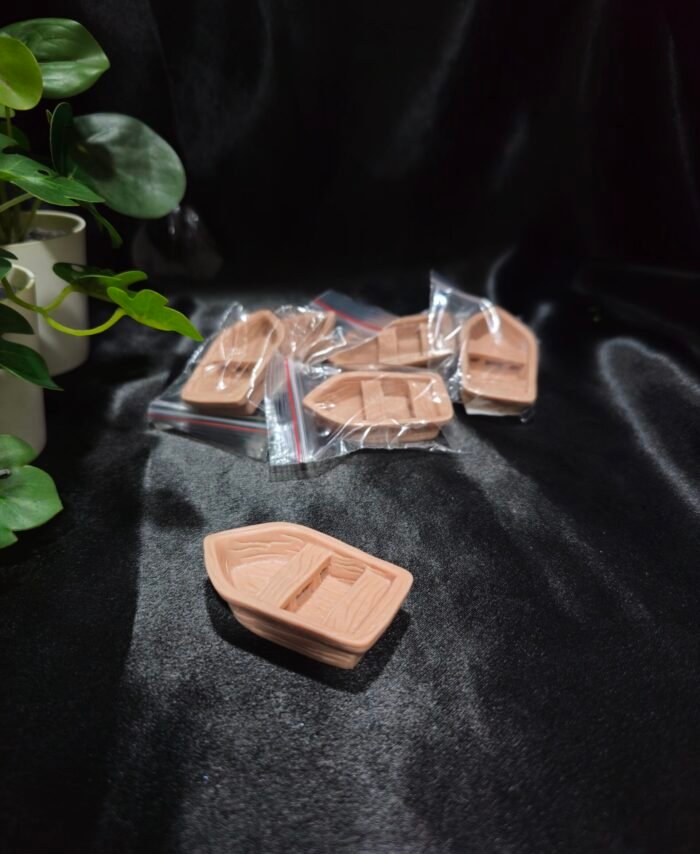 Miniature boat used for resin art and miniature diorama decoration