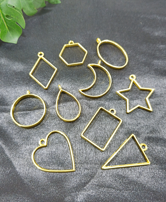 Mix Shaped gold Bezel