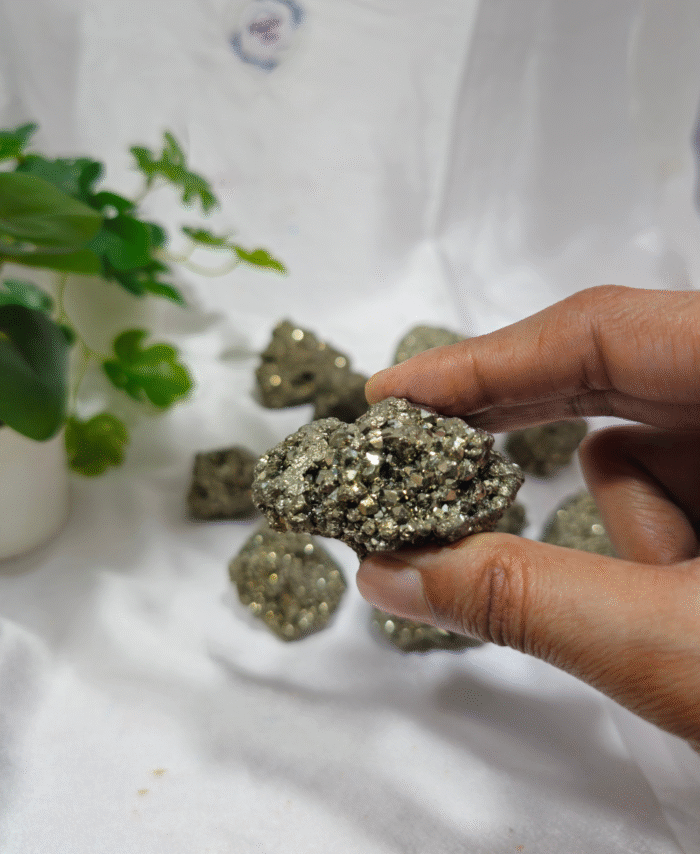 Natural Pyrite Stone Cluster for Resin Art and Crystal Decoration