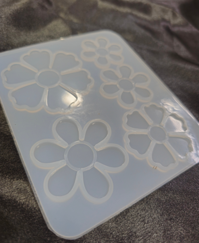 Silicone flower mould with multiple floral shapes and sizes for resin and craft projects