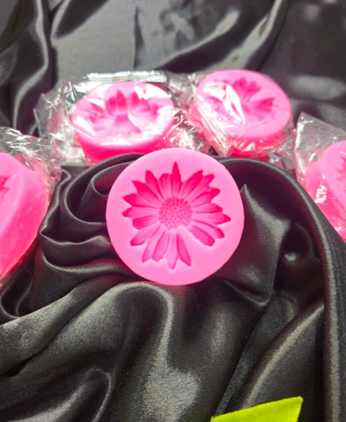 Pink daisy flower silicone mould with detailed petal design for resin art and craft making