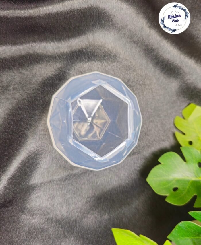 “Silicone diamond paperweight mould for resin art — reusable flexible mould for making crystal-style resin paperweights”