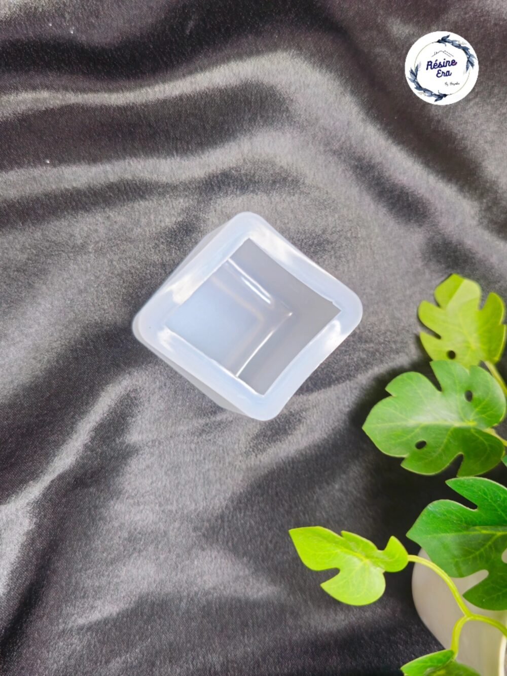 “Transparent silicone cube mould for making resin paper weight or decorative cube crafts”