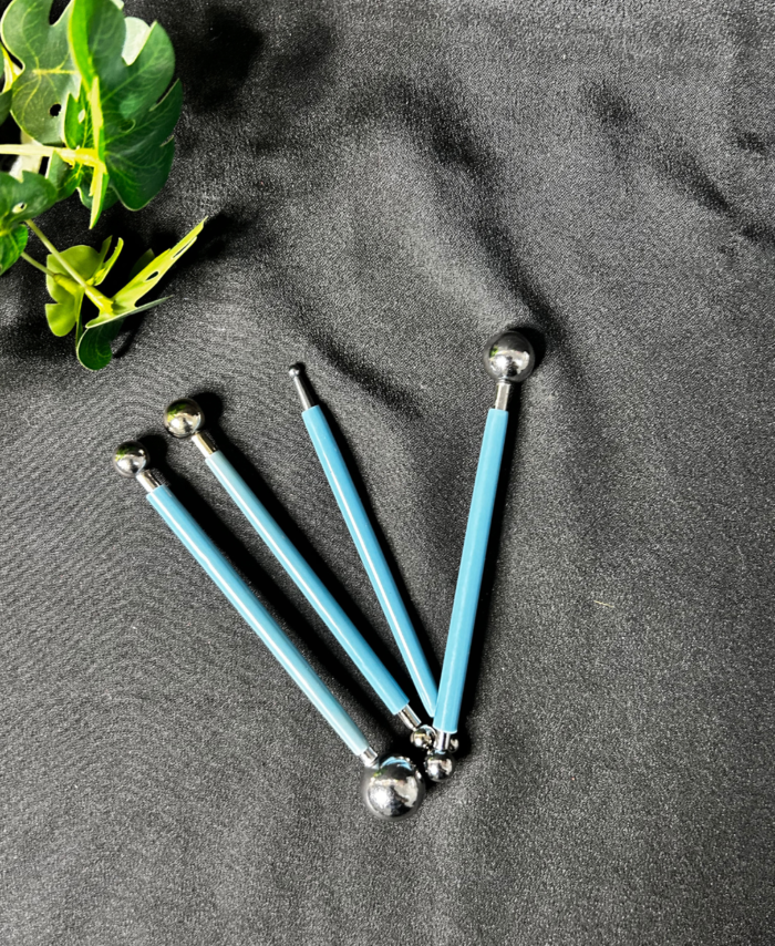 Blue handle modelling ball tool set with metal tips for clay and craft work