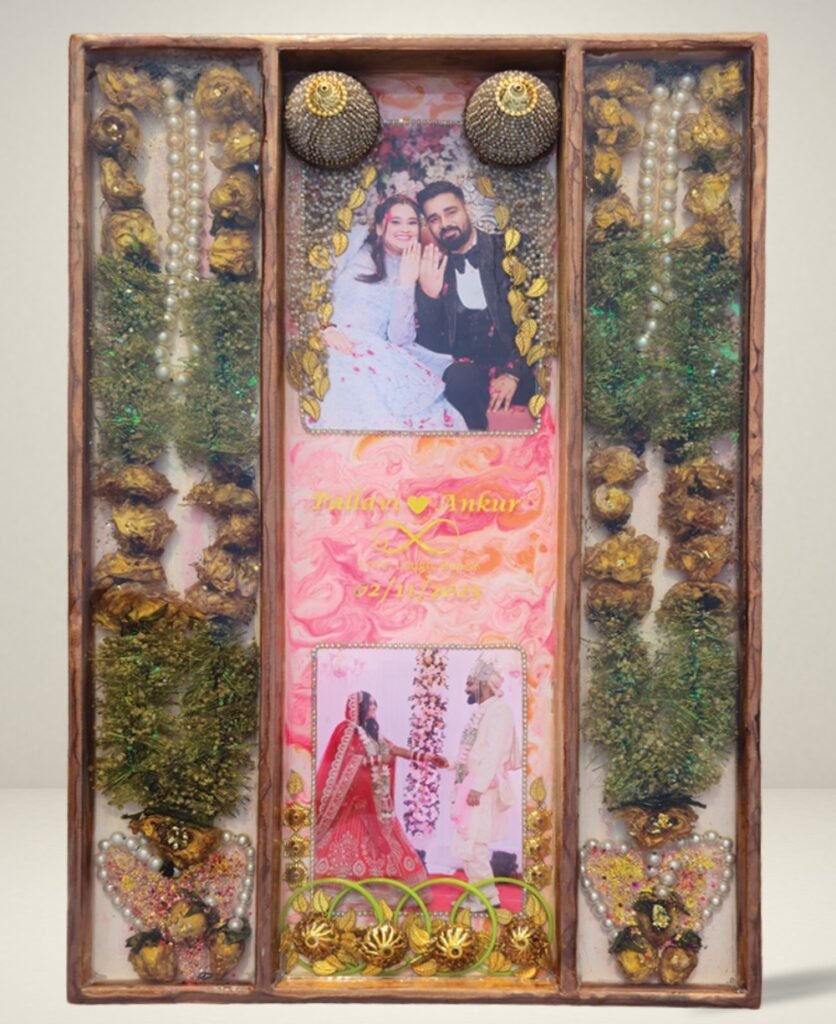 Customize 3 columns full varmala preservation frame with preserved wedding flowers in resin