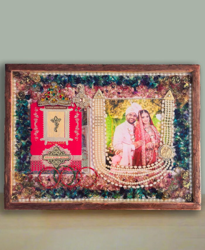 wedding varmala preservation, varmala preservation with wedding card, preserve wedding varmala, resin varmala frame, wedding card preservation, wedding flower preservation, customized wedding keepsake, epoxy resin wedding frame, varmala memory frame, wedding invitation preservation