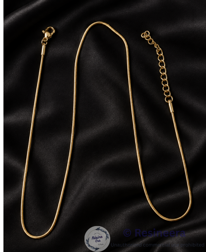 A delicate golden anti-tarnish chain necklace with an elegant finish, perfect for everyday wear, layering, and pairing with your favourite pendant.