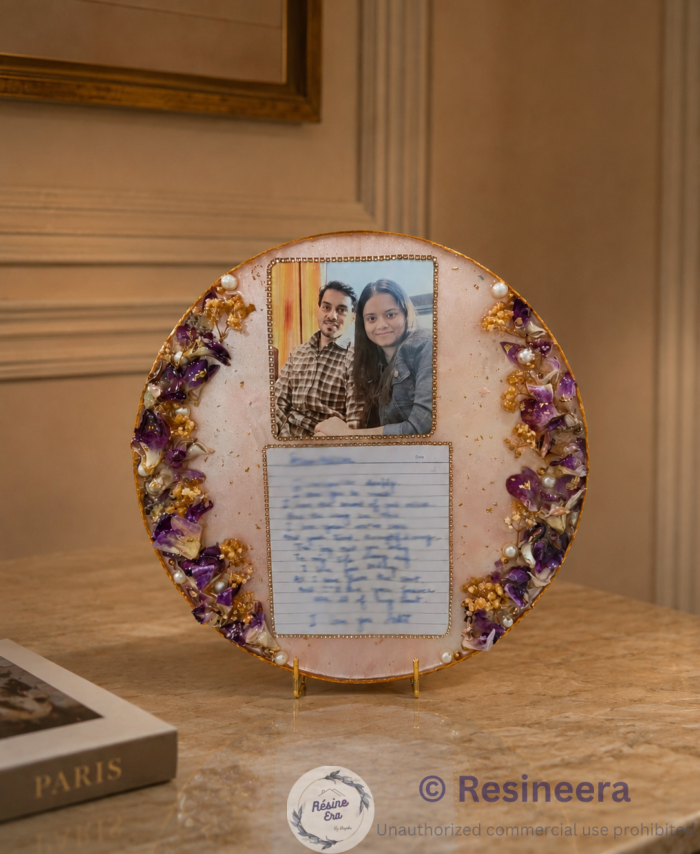 Round floral resin preservation plaque with preserved flowers, couple photo, and handwritten message
